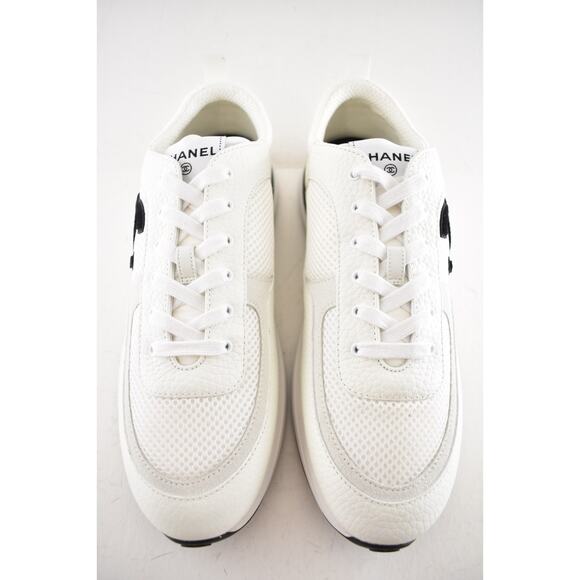 Chanel 21S Mens White Black Leather CC Logo Lace Low Top Trainer Sneaker 44 11 - Picture 7 of 14